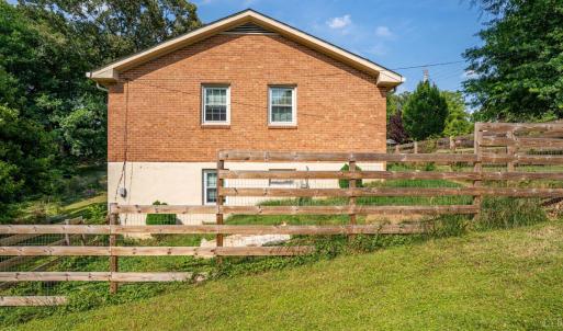 Photo #33 of 2305 Hawthorne Road, Lynchburg, VA 0.6 acres