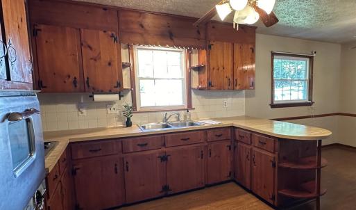 Photo #8 of 1008 Moreview Drive, Lynchburg, VA 0.5 acres
