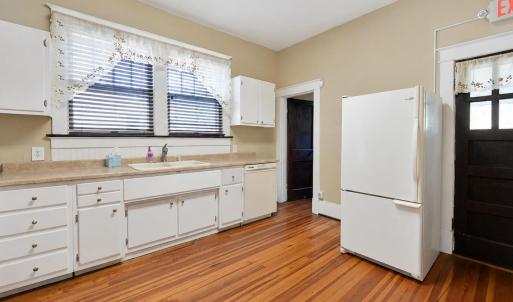 Photo #15 of 5040 Fort Ave, Lynchburg, VA 0.4 acres