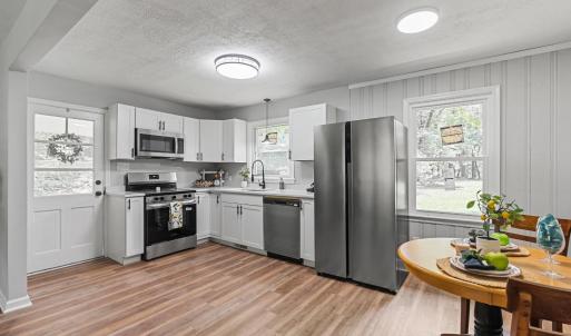 Photo #3 of 211 Grove Avenue, Madison Heights, VA 0.7 acres