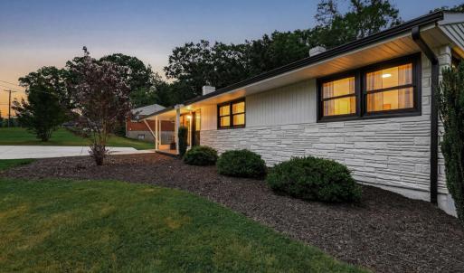 Photo #2 of 347 Winesap Road, Madison Heights, VA 0.8 acres