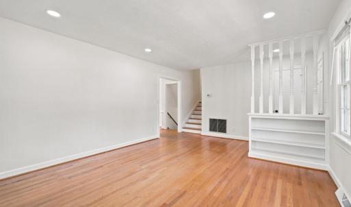 Photo #6 of 295 Westridge Circle, Lynchburg, VA 0.5 acres
