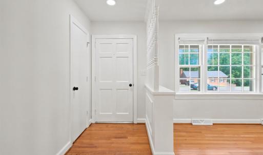 Photo #3 of 295 Westridge Circle, Lynchburg, VA 0.5 acres