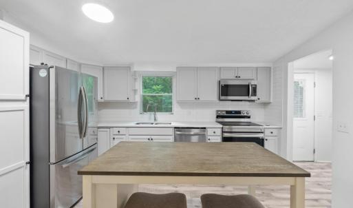 Photo #6 of 7032 Stage Road, Appomattox, VA 1.0 acres