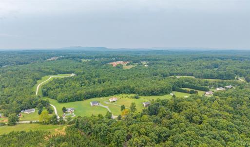 Photo #33 of 7032 Stage Road, Appomattox, VA 1.0 acres
