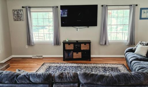 Photo #8 of 191 Erin Drive, Madison Heights, VA 0.8 acres