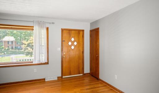 Photo #3 of 128 Lynview Drive, Lynchburg, VA 0.5 acres