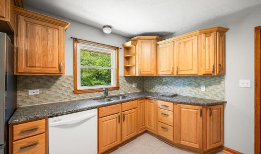 Photo #10 of 128 Lynview Drive, Lynchburg, VA 0.5 acres