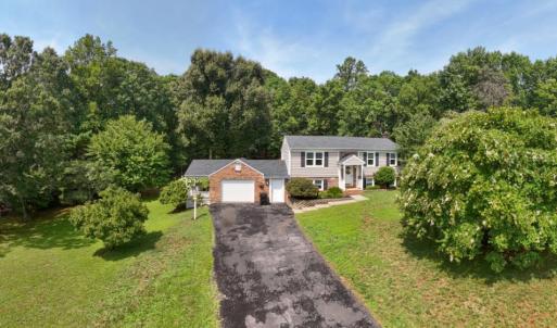 Photo #1 of 117 Amwood Place, Madison Heights, VA 1.2 acres