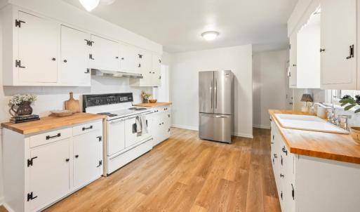 Photo #3 of 1608 Lynndale Place, Lynchburg, VA 0.3 acres