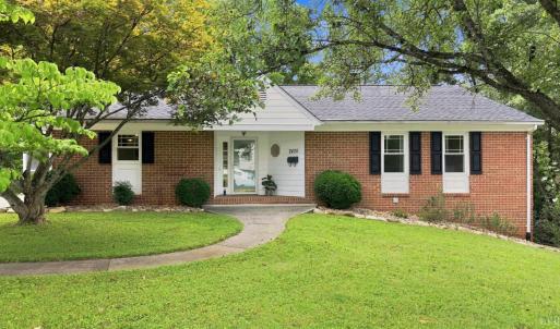 Photo #1 of 2420 Castle Place, Lynchburg, VA 0.4 acres