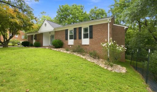 Photo #36 of 2420 Castle Place, Lynchburg, VA 0.4 acres