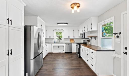 Photo #10 of 2420 Castle Place, Lynchburg, VA 0.4 acres