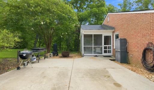Photo #46 of 2420 Castle Place, Lynchburg, VA 0.4 acres
