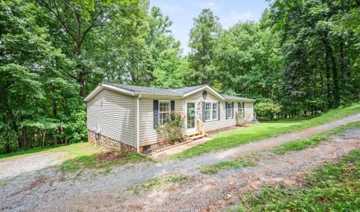 Photo #32 of 1097 Winn Drive, Moneta, VA 0.7 acres