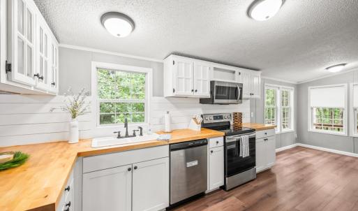 Photo #10 of 1097 Winn Drive, Moneta, VA 0.7 acres