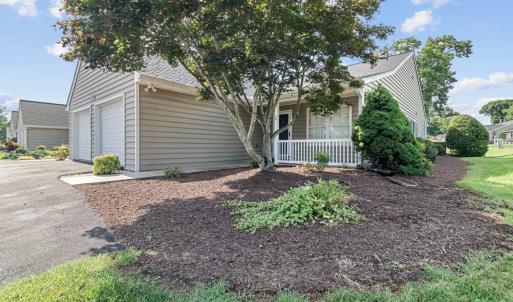 Photo #2 of 1170 Jefferson Oaks Court, Forest, VA 0.2 acres