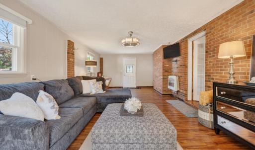 Photo #5 of 201 Westbriar Place, Madison Heights, VA 0.6 acres