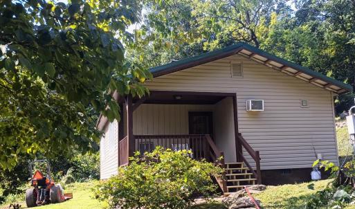 Photo #5 of 989 Battery Hill Lane, Tyro, VA 4.1 acres