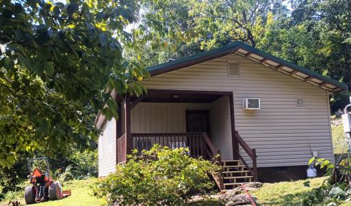 Photo #5 of 989 Battery Hill Lane, Tyro, VA 4.1 acres