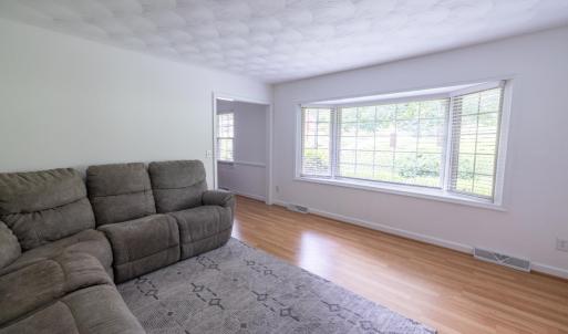 Photo #5 of 733 Spring St, Hurt, VA 1.3 acres