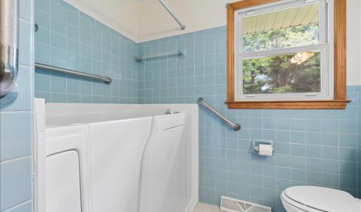 Photo #18 of 1111 Roundtree Drive, Bedford, VA 0.4 acres