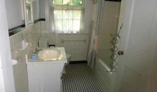 Photo #35 of 809 First Avenue, Farmville, VA 0.4 acres