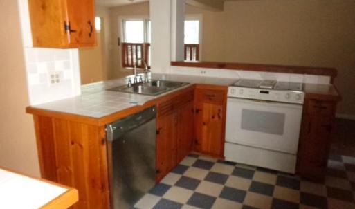Photo #16 of 809 First Avenue, Farmville, VA 0.4 acres