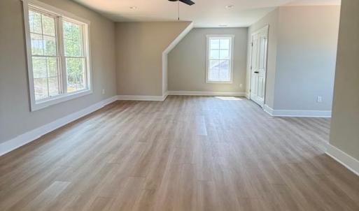 Photo #6 of 280 Acorn Drive, Appomattox, VA 0.7 acres