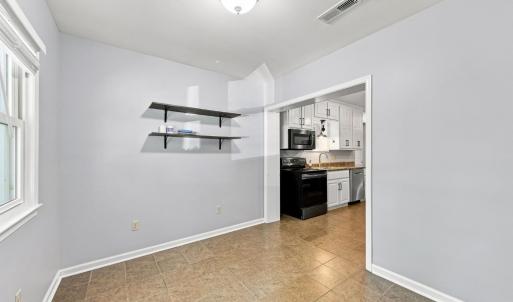Photo #11 of 1082 Cedar Lane Court, Lynchburg, VA 1.1 acres
