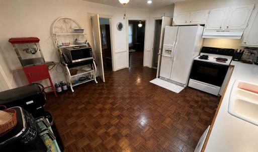 Photo #13 of 2122 Laurel Lane, Altavista, VA 0.6 acres