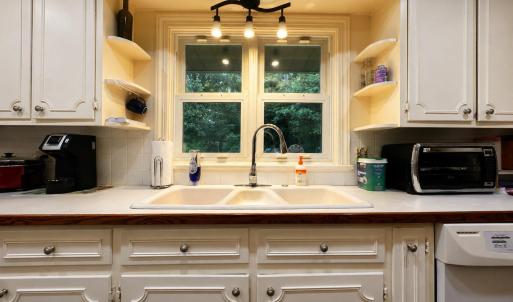 Photo #11 of 2122 Laurel Lane, Altavista, VA 0.6 acres