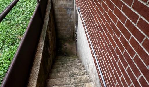 Photo #34 of 2122 Laurel Lane, Altavista, VA 0.6 acres