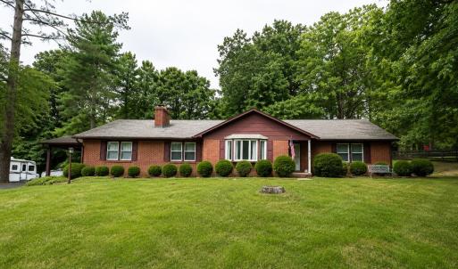 Photo #1 of 2122 Laurel Lane, Altavista, VA 0.6 acres