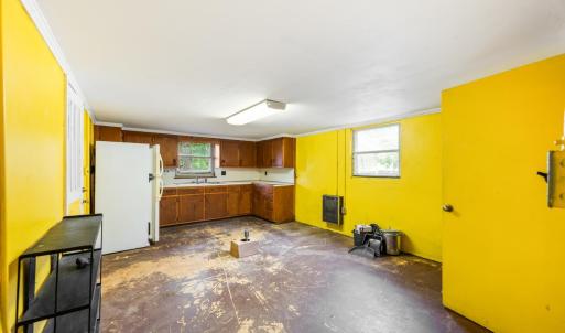 Photo #38 of 1231 Oakwood Street, Bedford, VA 1.8 acres