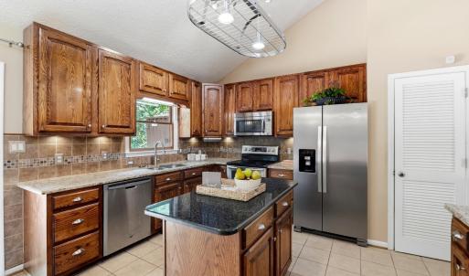 Photo #14 of 191 Goldfinch Drive, Lynchburg, VA 0.7 acres