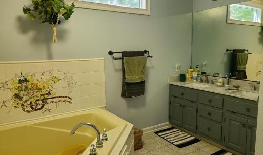 Photo #17 of 192 Holly Brook Road, Appomattox, VA 2.3 acres