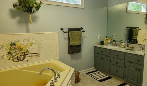 Photo #17 of 192 Holly Brook Road, Appomattox, VA 2.3 acres