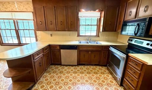 Photo #9 of 18 White Pine Drive, Lynchburg, VA 0.5 acres