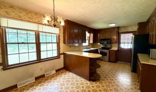 Photo #7 of 18 White Pine Drive, Lynchburg, VA 0.5 acres
