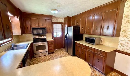 Photo #8 of 18 White Pine Drive, Lynchburg, VA 0.5 acres