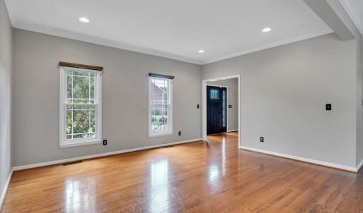 Photo #25 of 7706 Hollins Court Circle, Roanoke, VA 0.4 acres