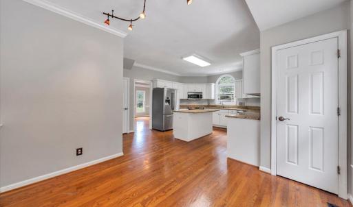Photo #18 of 7706 Hollins Court Circle, Roanoke, VA 0.4 acres