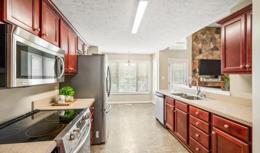 Photo #9 of 91 Spring Oaks Drive, Lynchburg, VA 0.6 acres