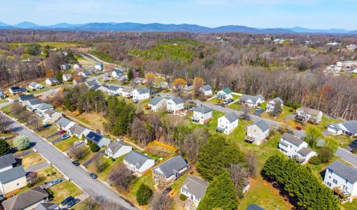 Photo #29 of 340 Blackhawke Drive, Lynchburg, VA 0.2 acres