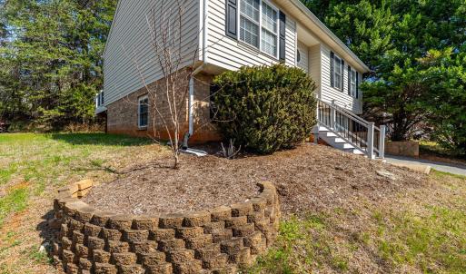 Photo #25 of 340 Blackhawke Drive, Lynchburg, VA 0.2 acres