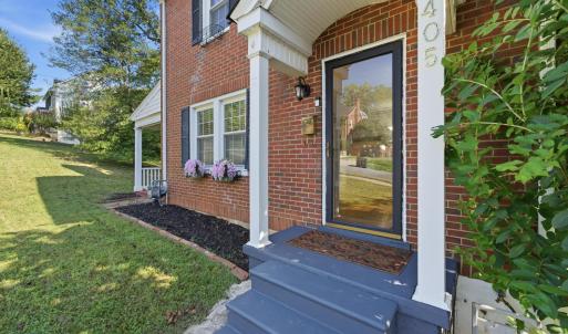 Photo #4 of 405 Riverside Drive, Lynchburg, VA 0.2 acres