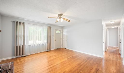 Photo #6 of 2002 Roundelay Road, Lynchburg, VA 0.4 acres