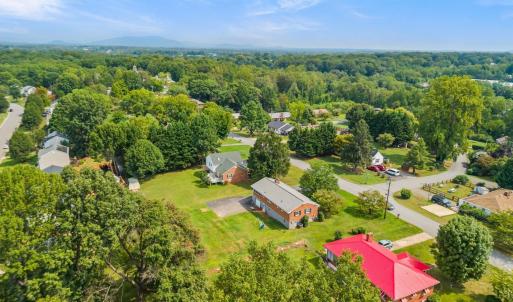 Photo #37 of 2002 Roundelay Road, Lynchburg, VA 0.4 acres