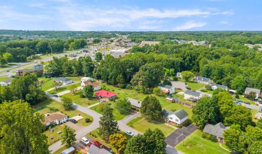 Photo #34 of 2002 Roundelay Road, Lynchburg, VA 0.4 acres